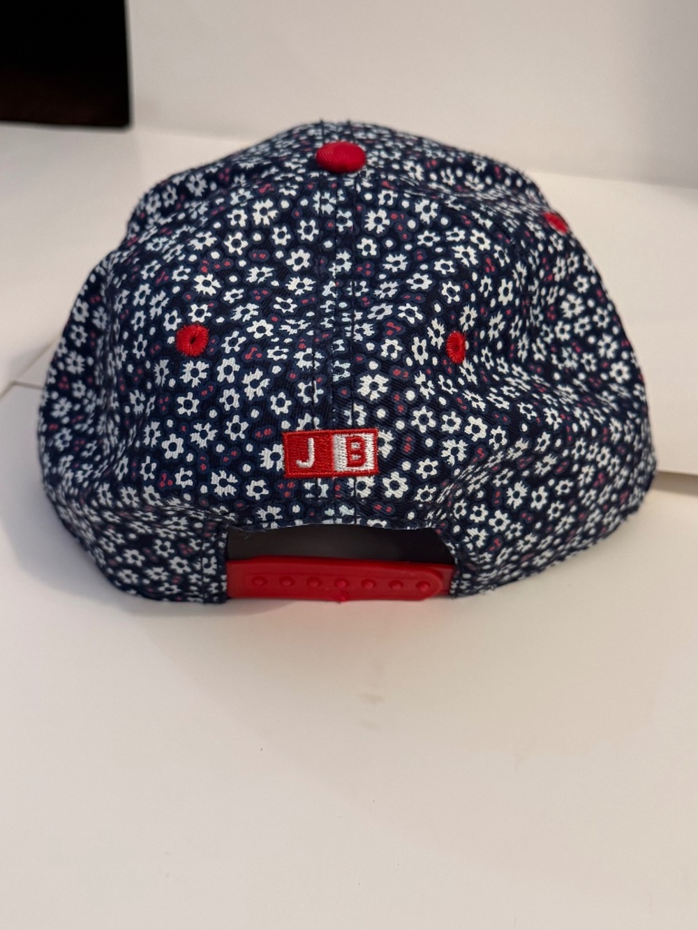 Justin Bieber Swaggy Hat - Picture 3 of 6